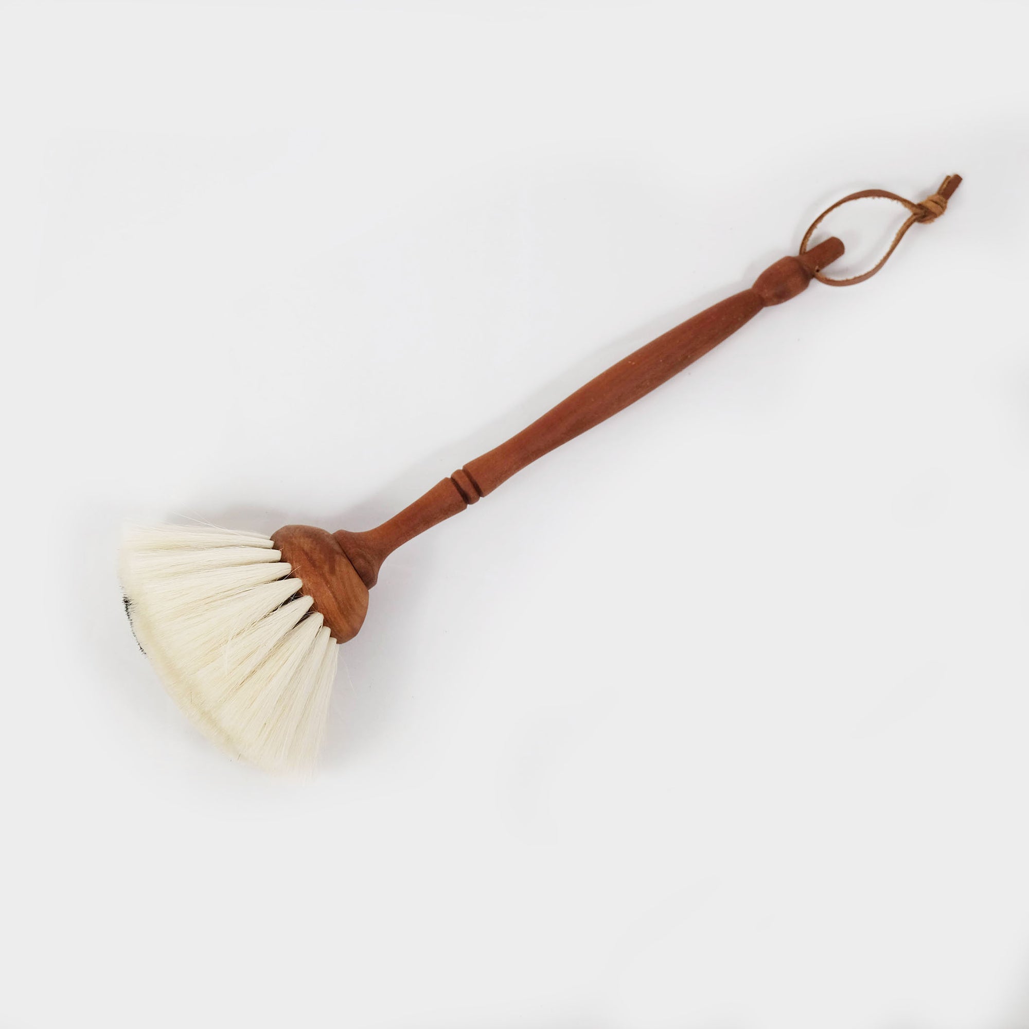 wood dust brush